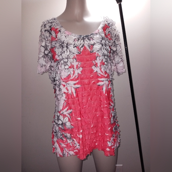 Cato Tops - Cato floral print ruffle top size large